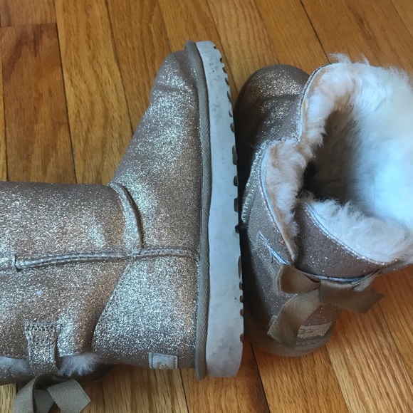 UGG Golden Mini Bailey Bow Sparkle Boots - Picture 3 of 5